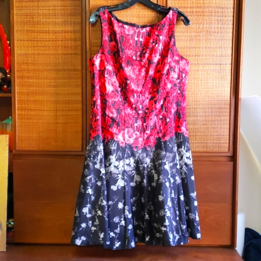 Red black roses party dress